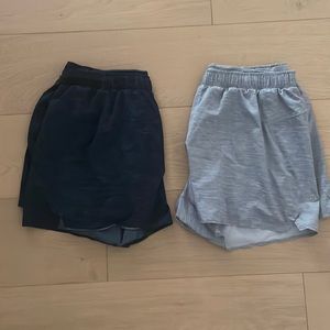 2 Mens XL Surge Shorts